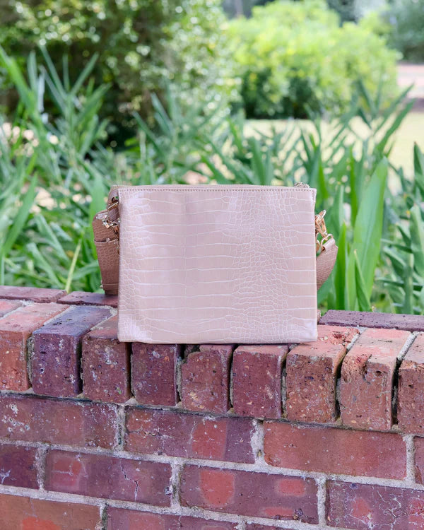 Caroline Hill - Ariana Crossbody "Latte EC"