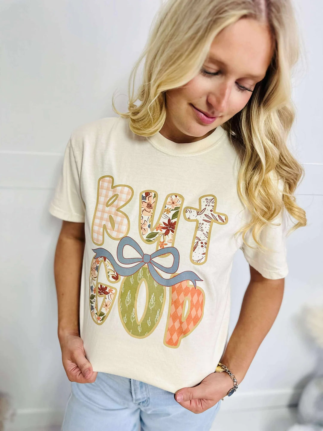 But God Bow Fall Print Graphic Tee "Ivory"