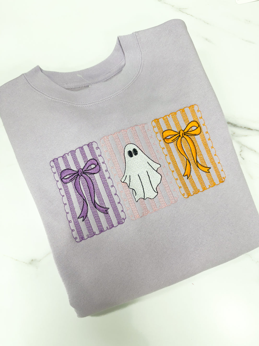 3 Ghosts Graphic Sweatshirt "Lavender"