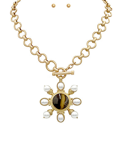 Pearl & Round Stone Necklace "Brown/Gold"