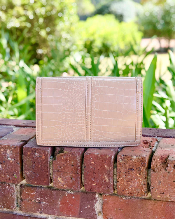 Caroline Hill - Cecilia Circle Logo Handbag "Latte EC"