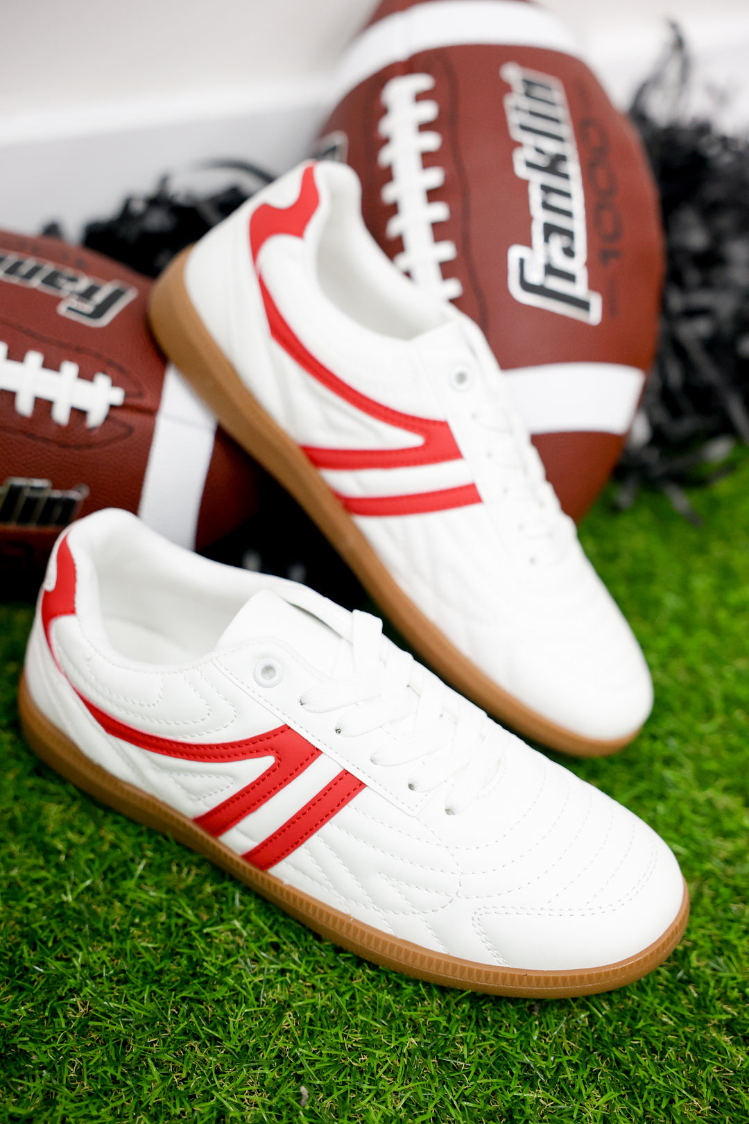 Lizzy Sneaker "Red/White"