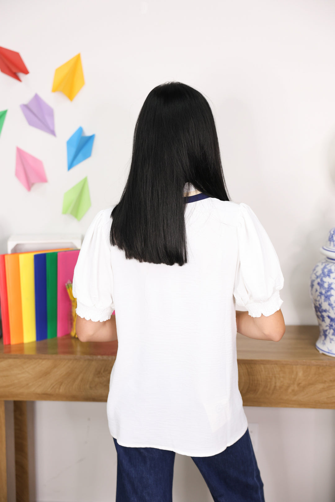 Color Contrast Accent Ruffled Neckline Top "Off White"