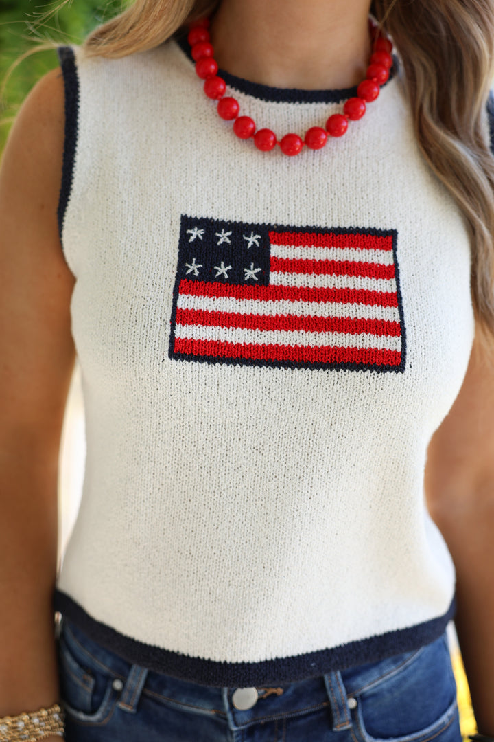 Contrasted Piping Flag Knitted Top "Ivory/Navy"
