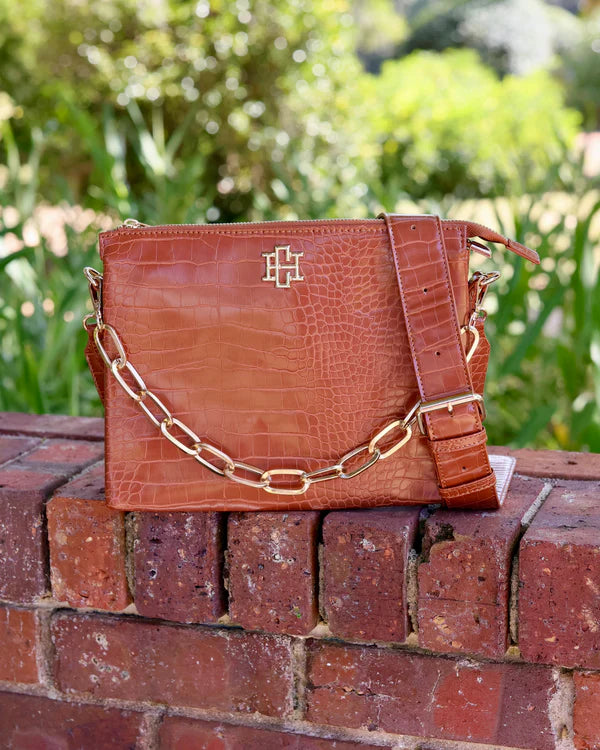 Caroline Hill - Ariana Crossbody "Saddle EC"