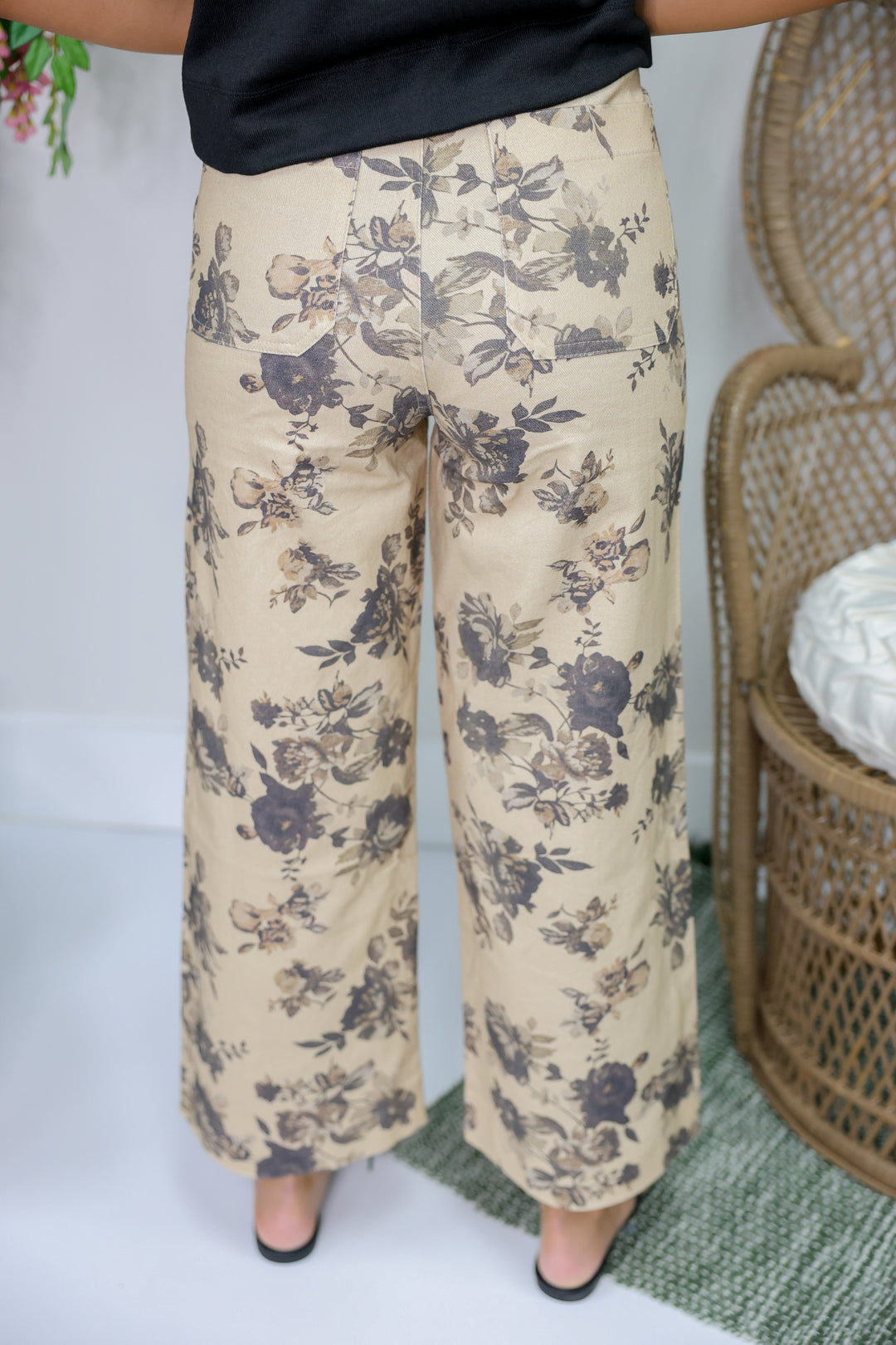 Lynne Pants "Taupe Floral"