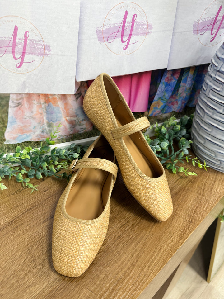 Adora Flat "Natural Raffia"