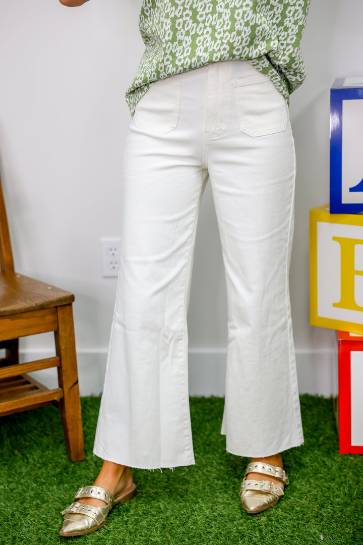 Front Two Pocket Stretch Wide Leg Denim Jeans "White"