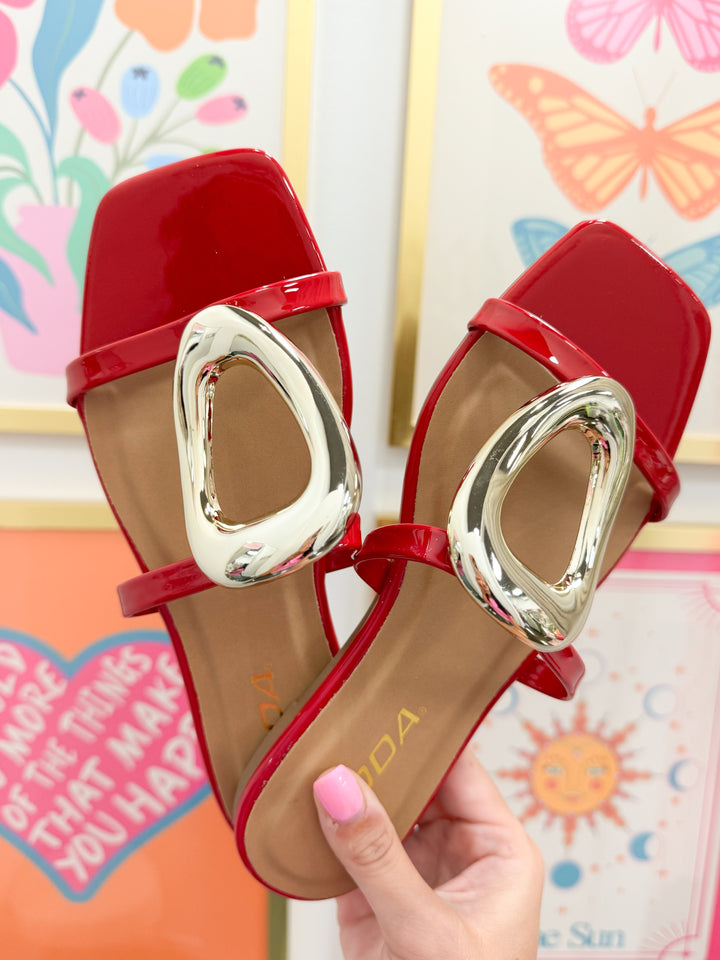 Distant Sandal "Lip Pat"