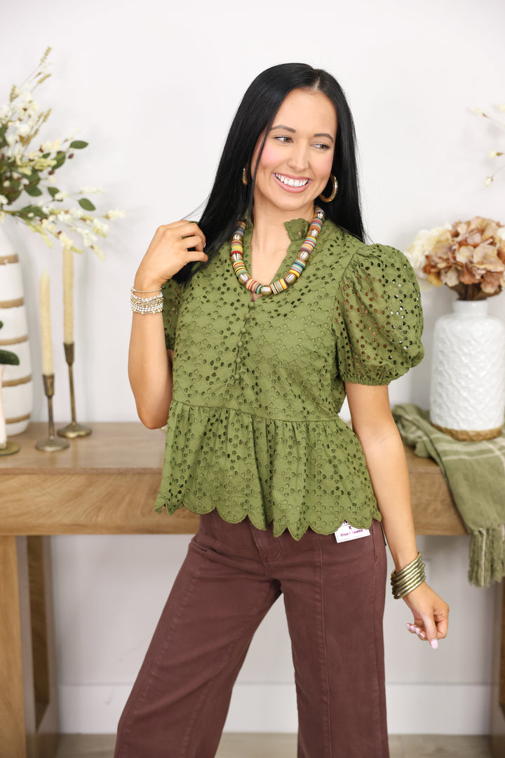 Everlasting Eyelet Top "Olive"