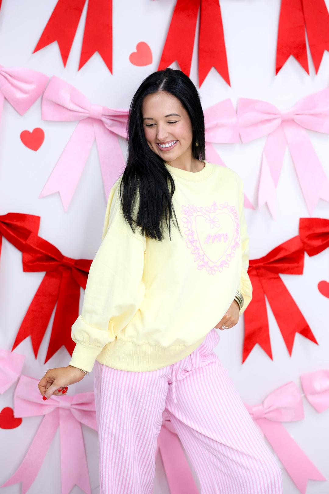 'XOXO' Heart Thin Rope Detailed Sweater "Lt.Yellow"