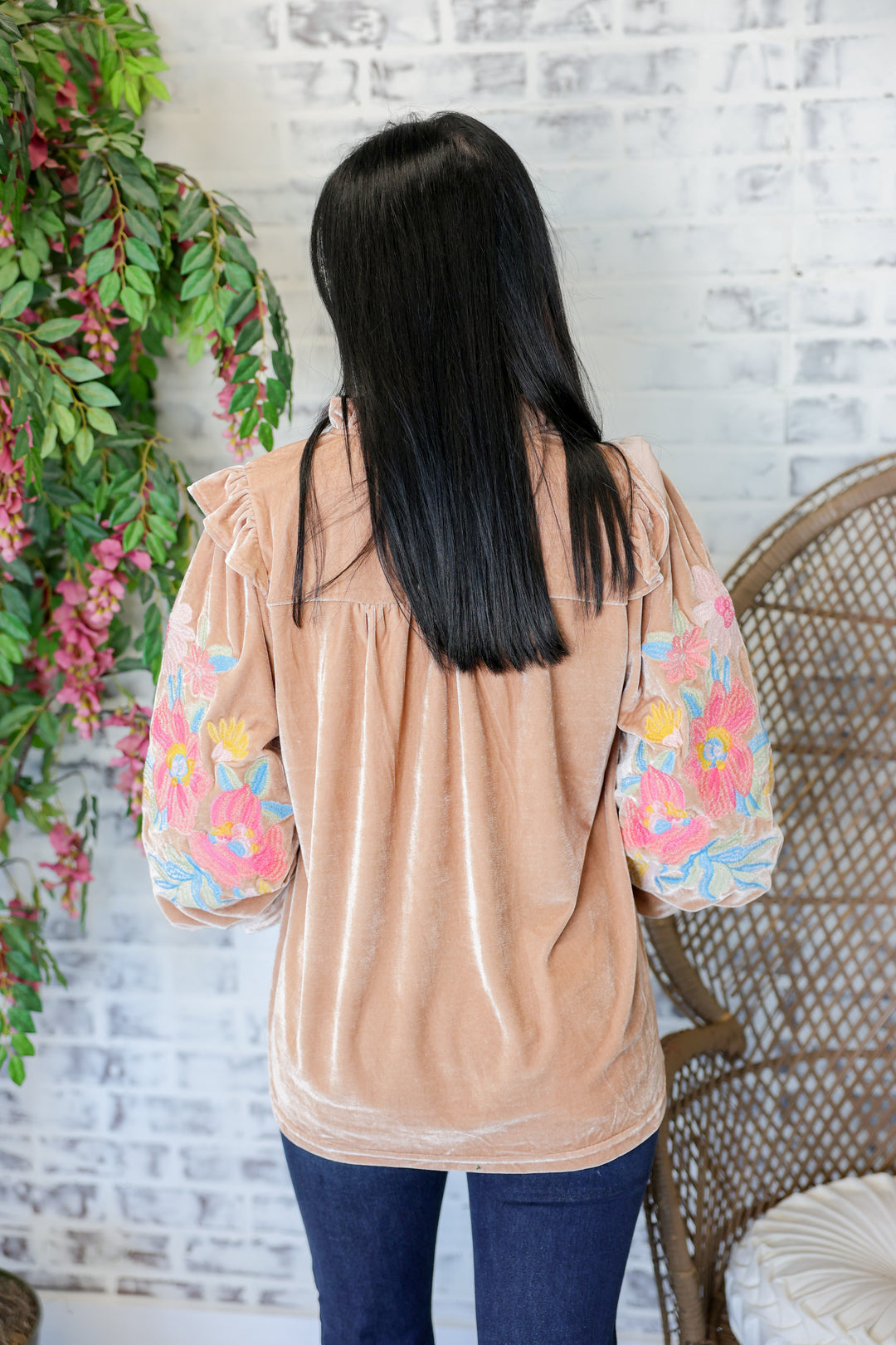 3/4 Floral Embroidery Sleeve Velvet Top "Champagne"
