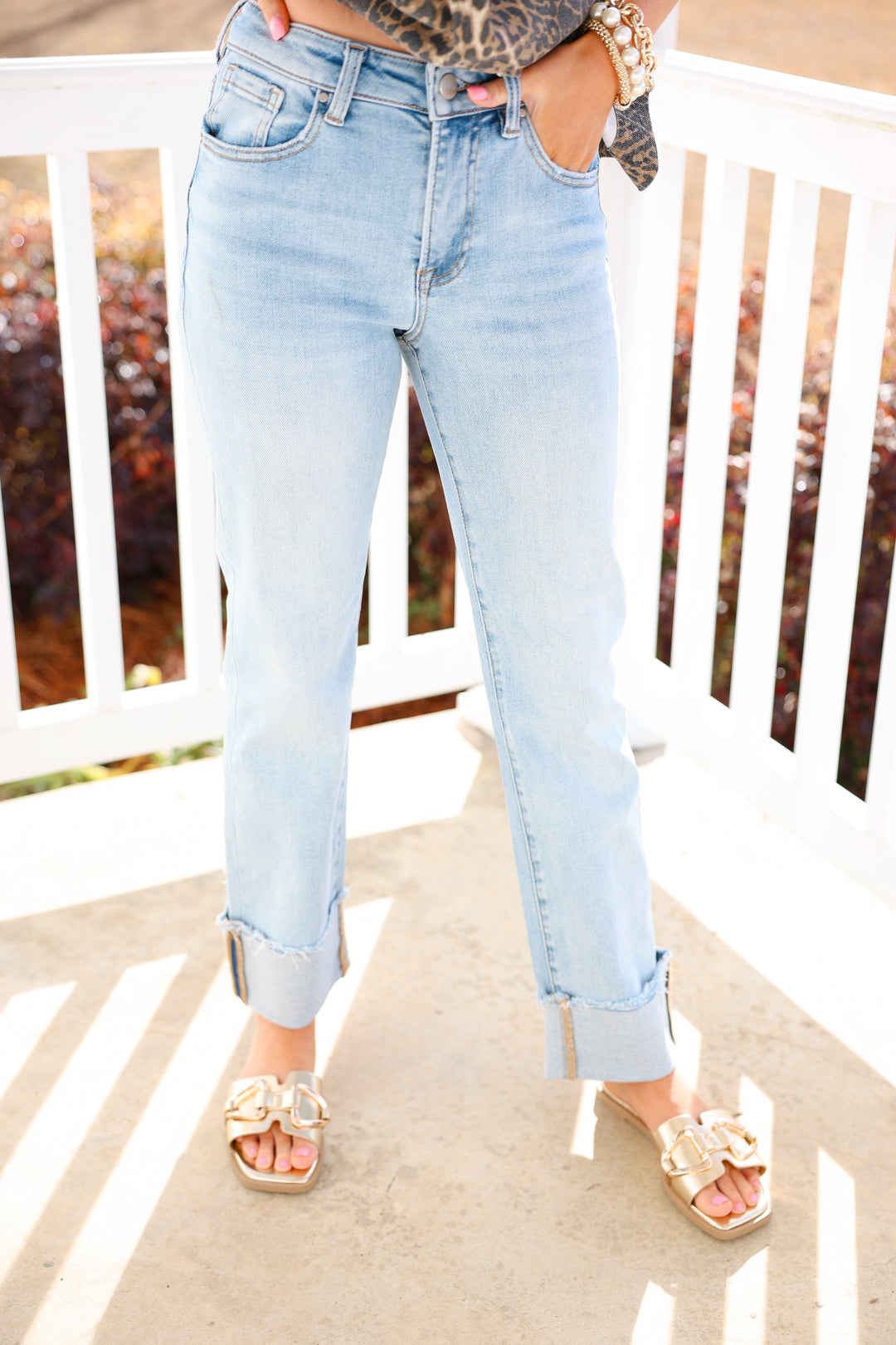 Risen - High Rise-Staright-Cuffed Relaxed Jeans "Light"