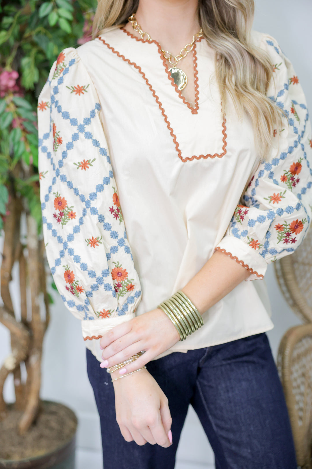 Embroidered 3/4 Sleeve Top "Ecru"