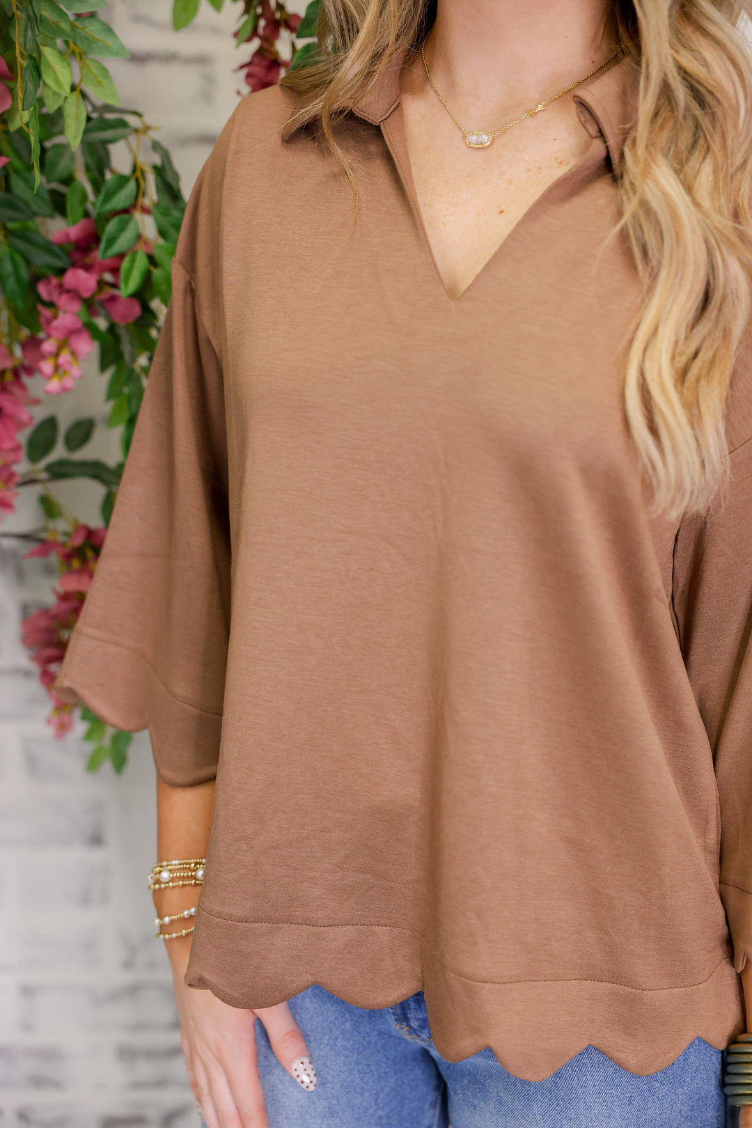 Butter Soft Scallop Edge Top "Mocha Mousse"