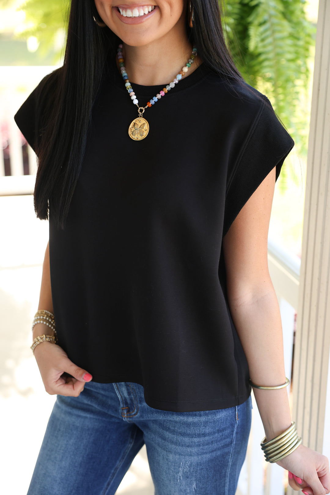 Solid Cap Sleeve Crew Neck Top "Black"