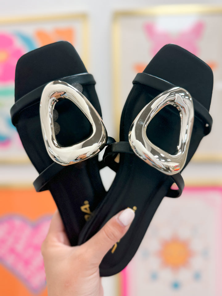Distant Sandal "Black"