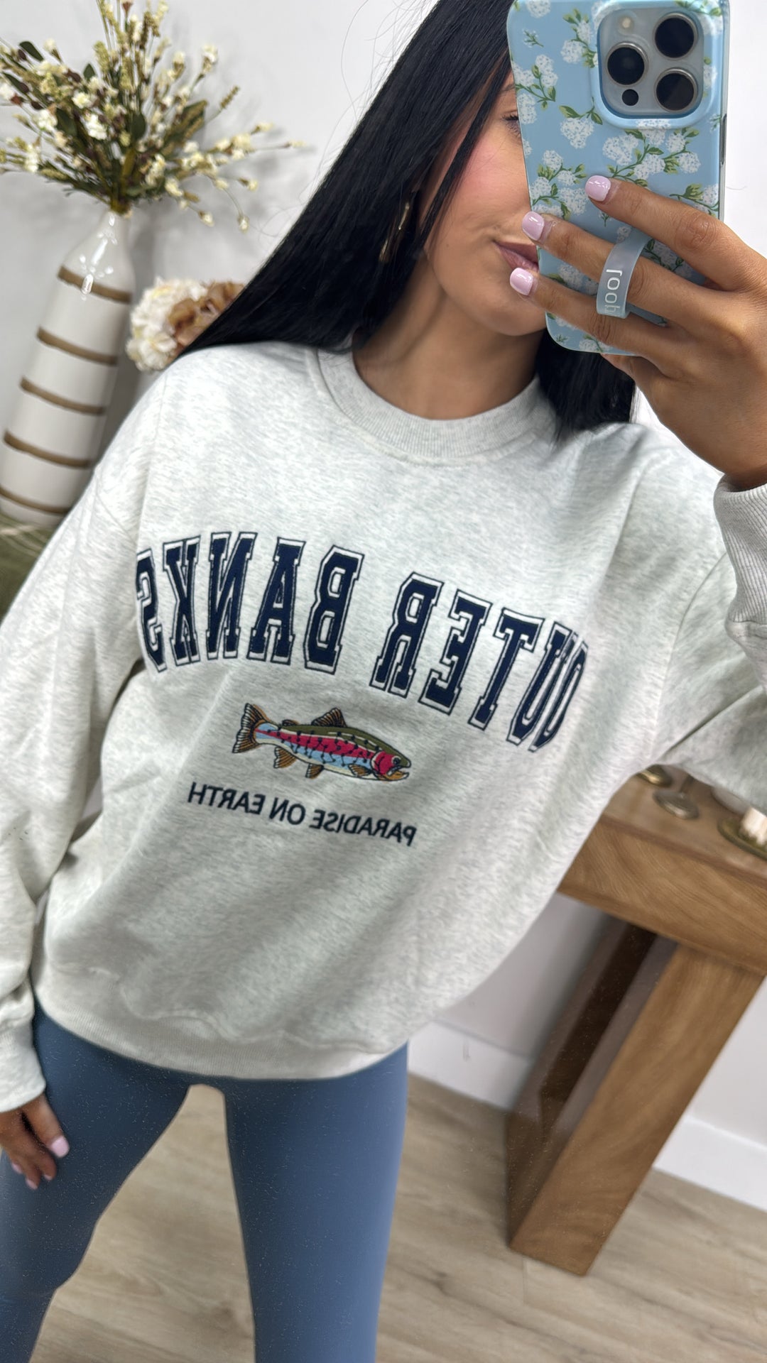 Round Neck Long Sleeve "Outer Banks" Embroidered Sweatshirt