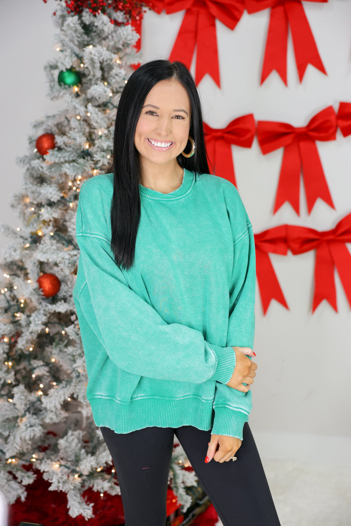 Acid Wash Oversized Fleece Pullover "K Green"