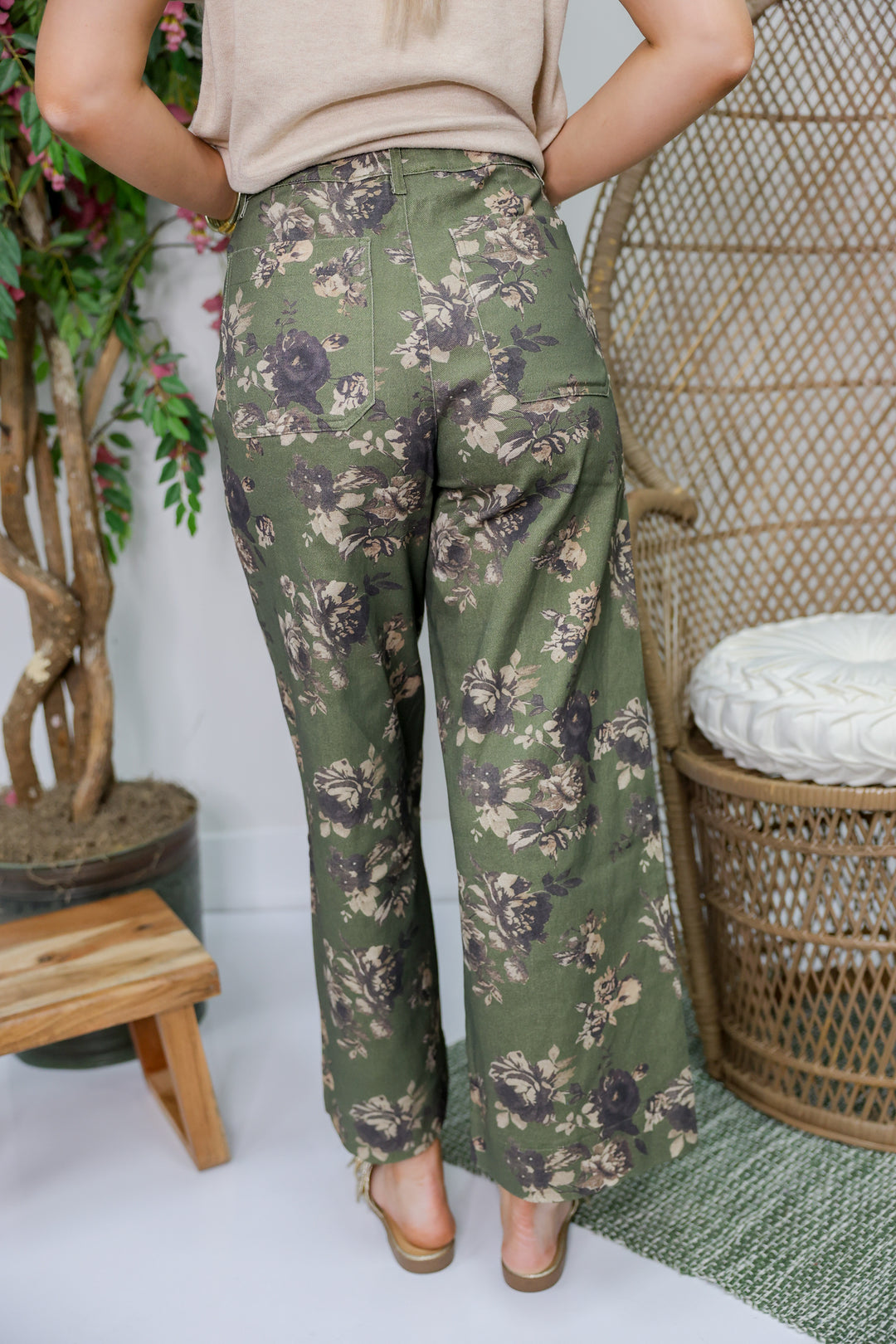 Lynne Pants "Olive Floral"