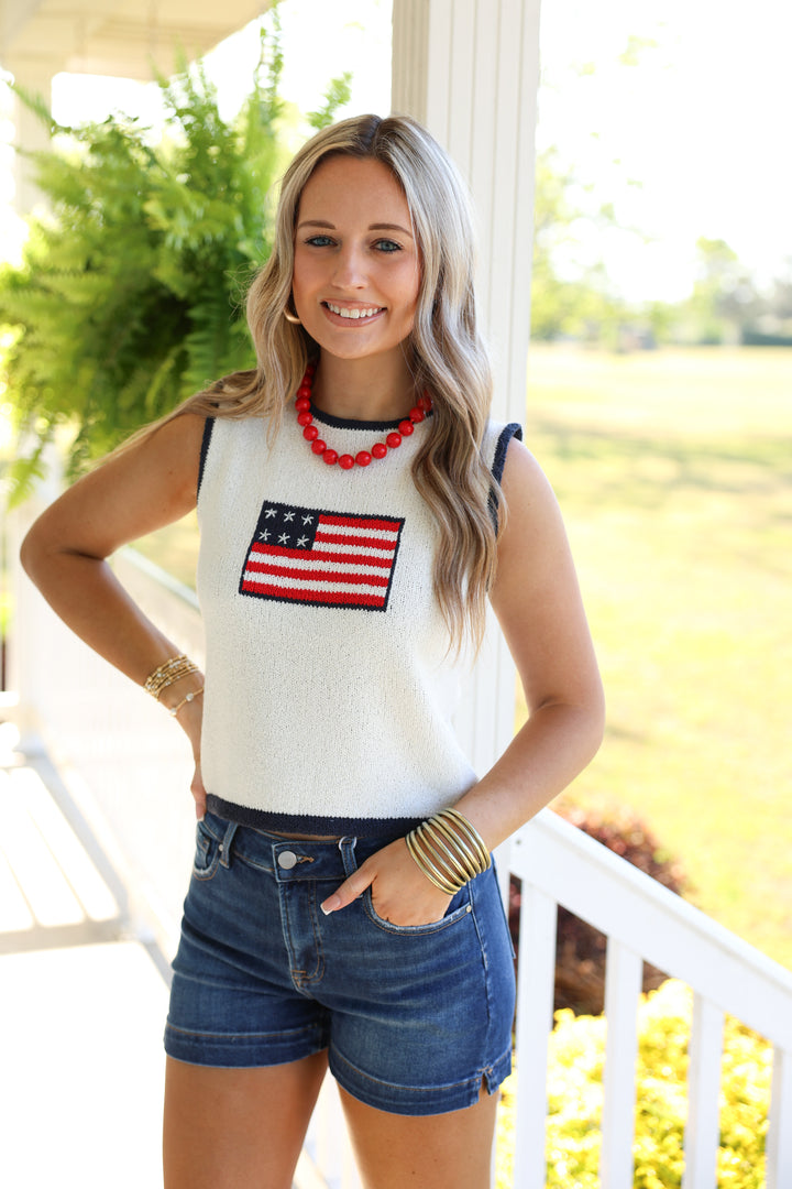 Contrasted Piping Flag Knitted Top "Ivory/Navy"