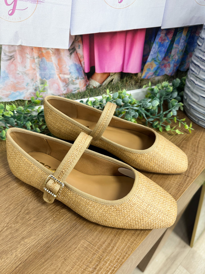 Adora Flat "Natural Raffia"