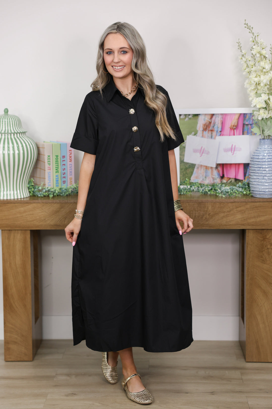 Solid Short Sleeve Midi Dress "Black"