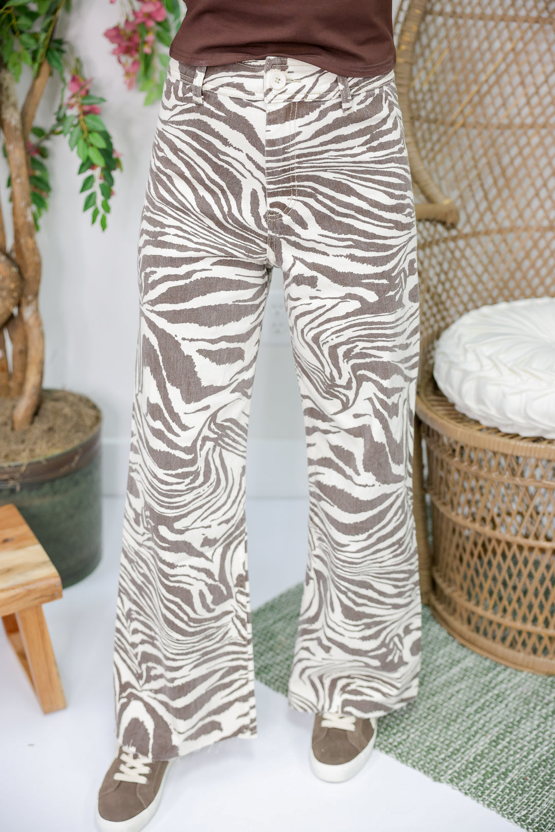 Zebra Print Stretch Pants "Brown"