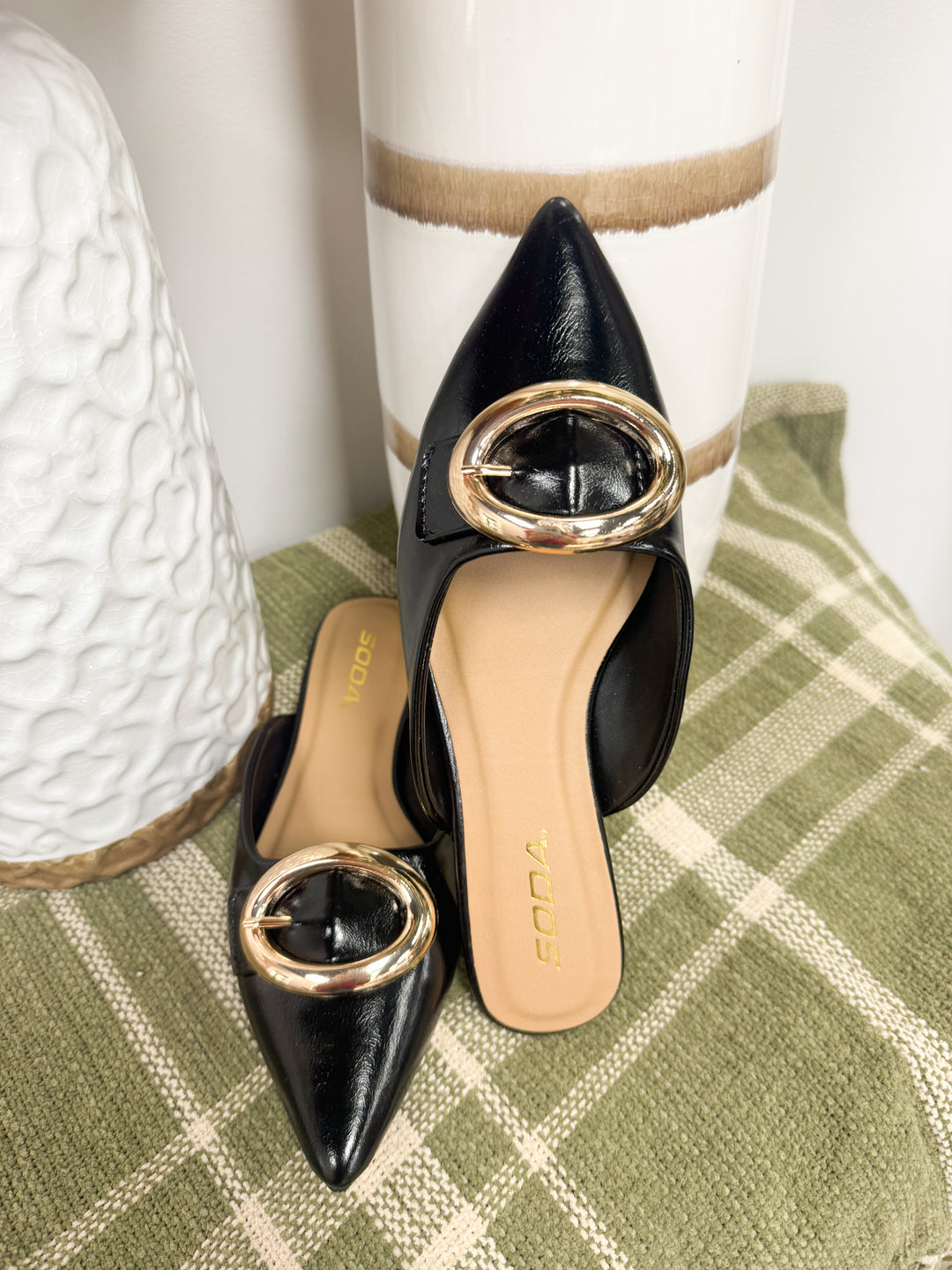 Jamie Pointed Toe Mule "Black"