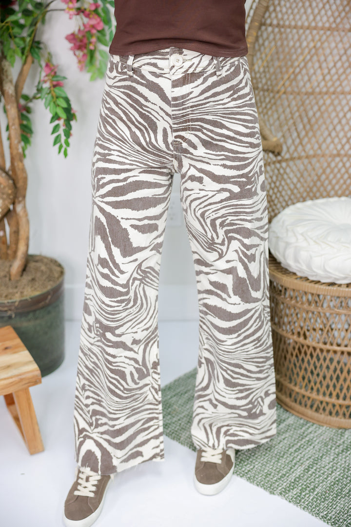 Zebra Print Stretch Pants "Brown"