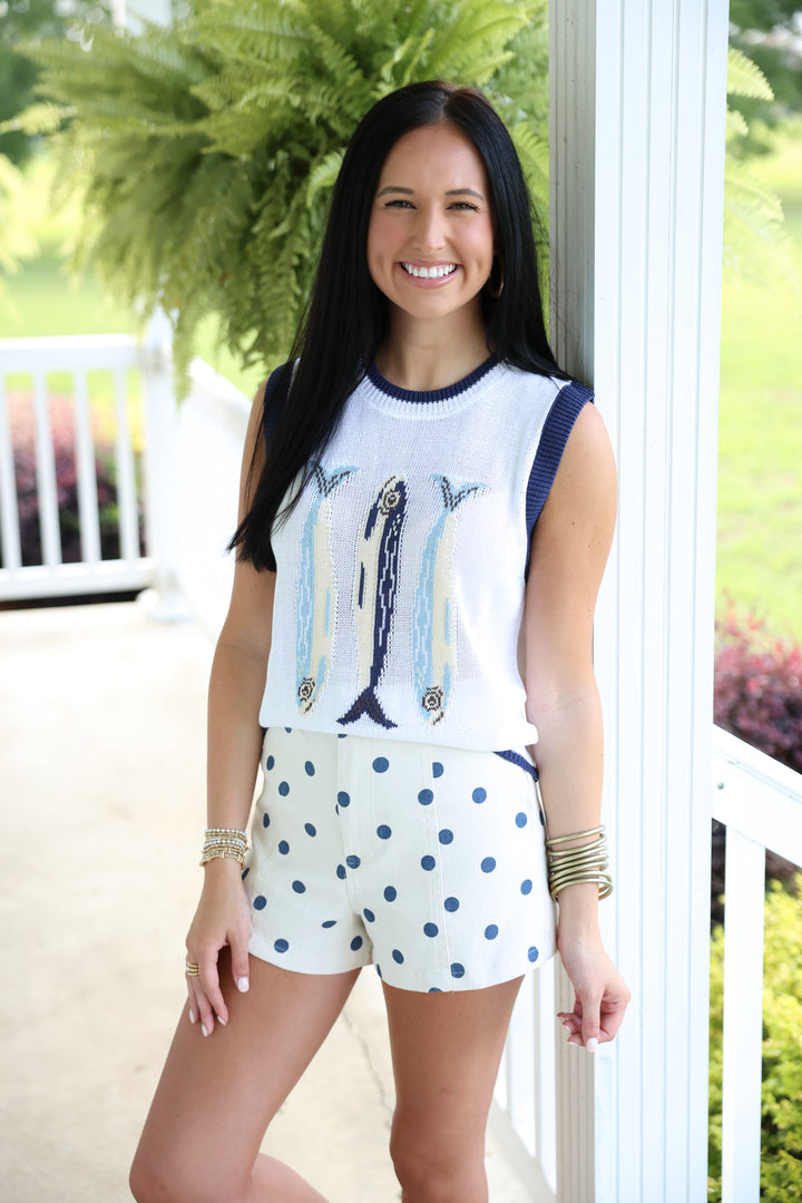 Round Neck "Fish" Graphic Sweater Vest "Cream"