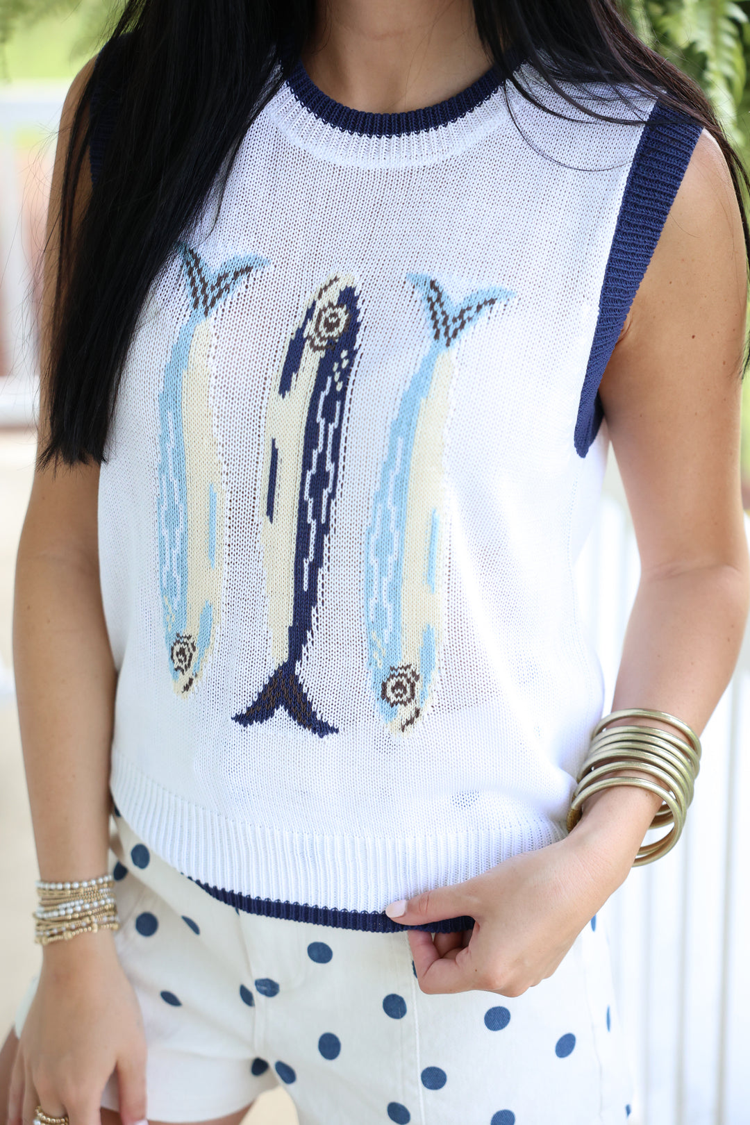 Round Neck "Fish" Graphic Sweater Vest "Cream"