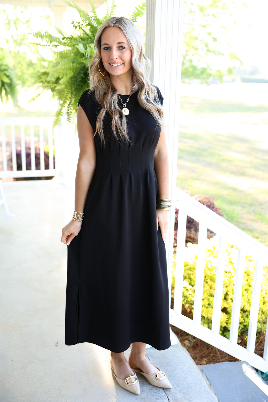 Solid Cap Sleeve W/ Pintuck Waist Midi Dress "Black"