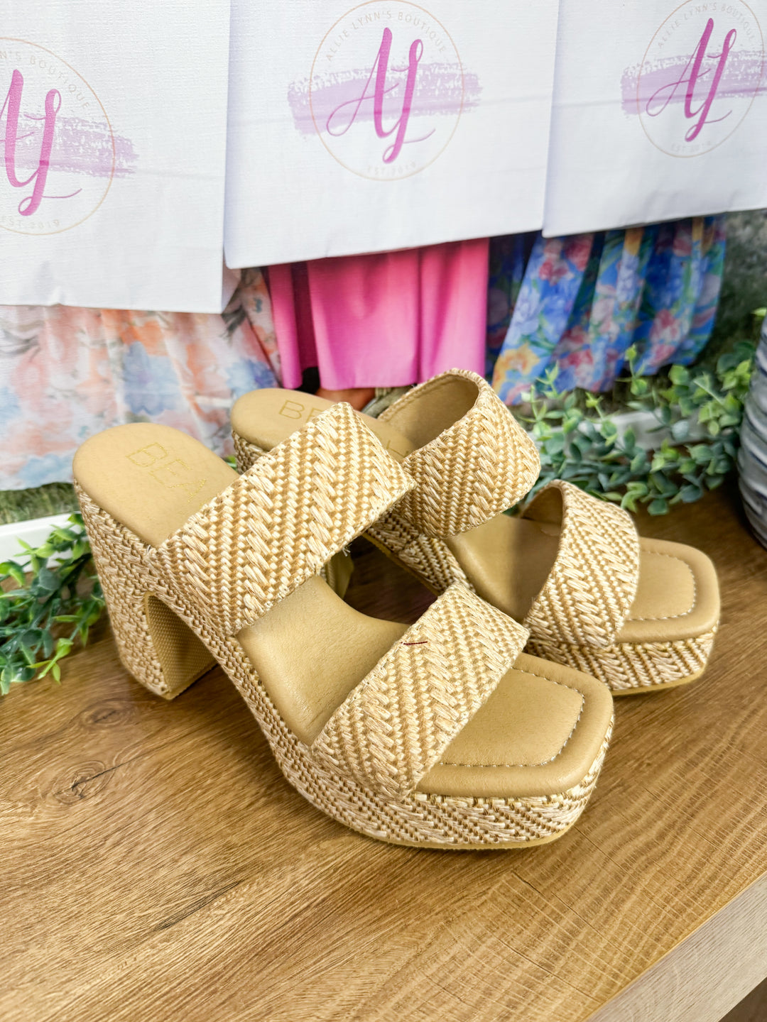 Matisse - Gem Platform Heel "Tan"