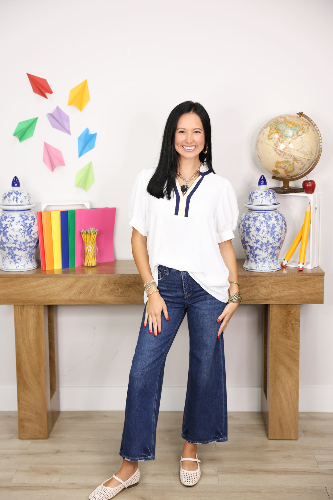 Color Contrast Accent Ruffled Neckline Top "Off White"