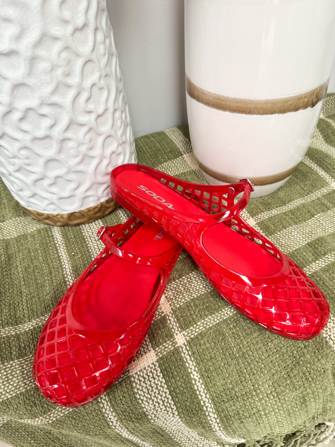 Soda - Slip On Jelly Flat "Red"
