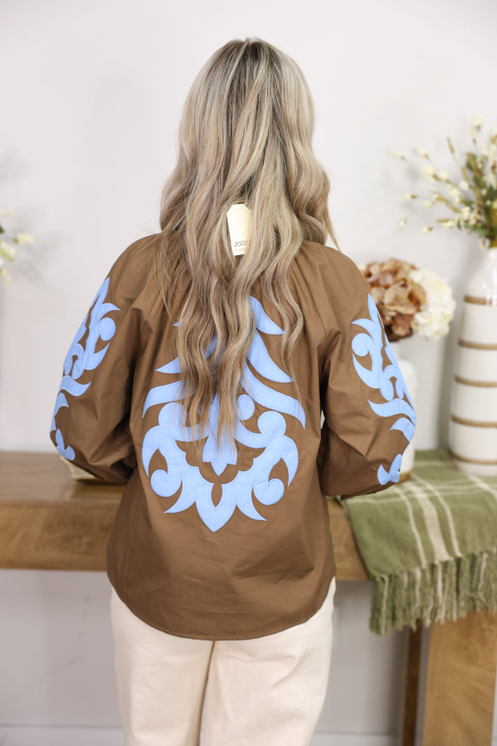3/4 Sleeve Baroque Applique Detail Top "Brown"