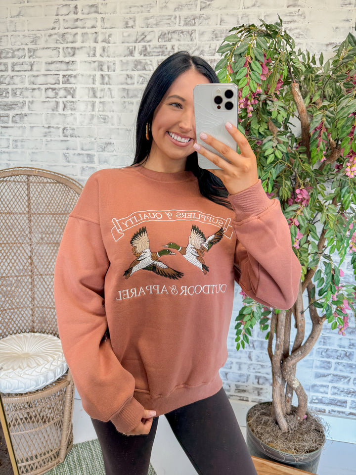 Flying Duck Graphic Sweatshirt "Cinnamon"