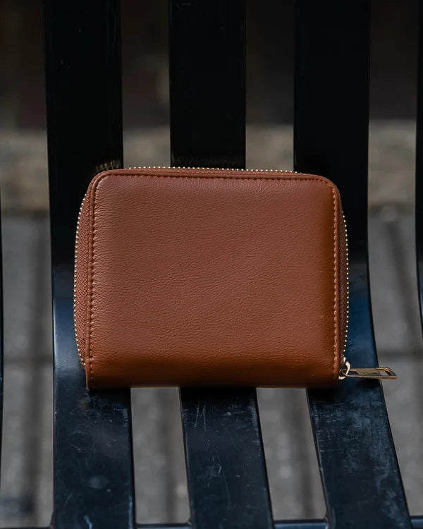 Caroline Hill - Blakely Wallet - Saddle