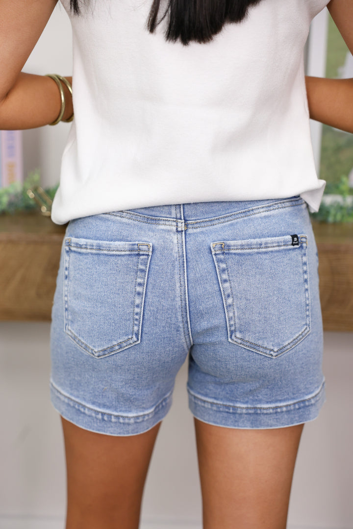 J21 eleven - High Rise Basic Shorts "Medium"