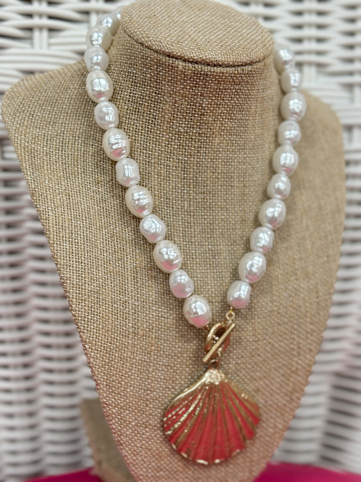 Pearl/Seashell Necklace