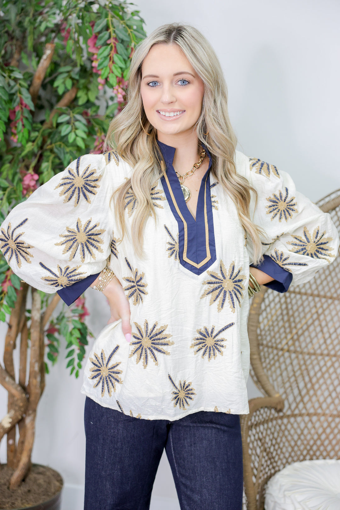 Botanical Embroidery 3/4 Puff Sleeve Top "Ecru"
