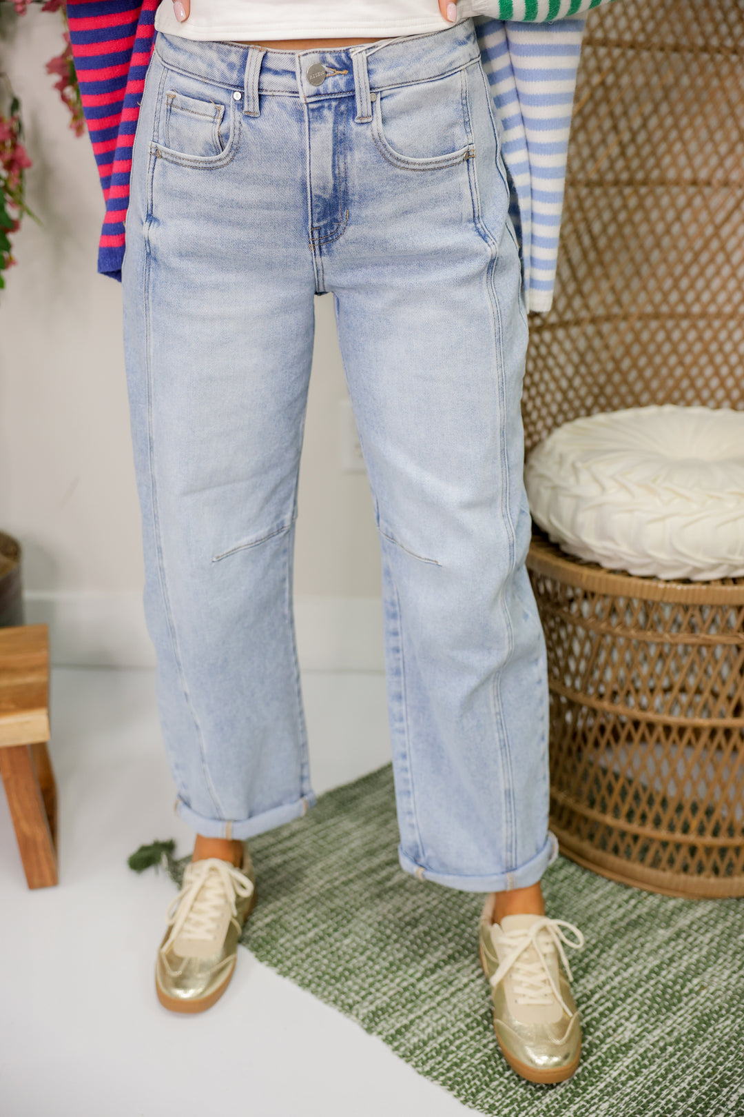 Risen - High Rise Crop Barrel Cuffed Jeans "Light"