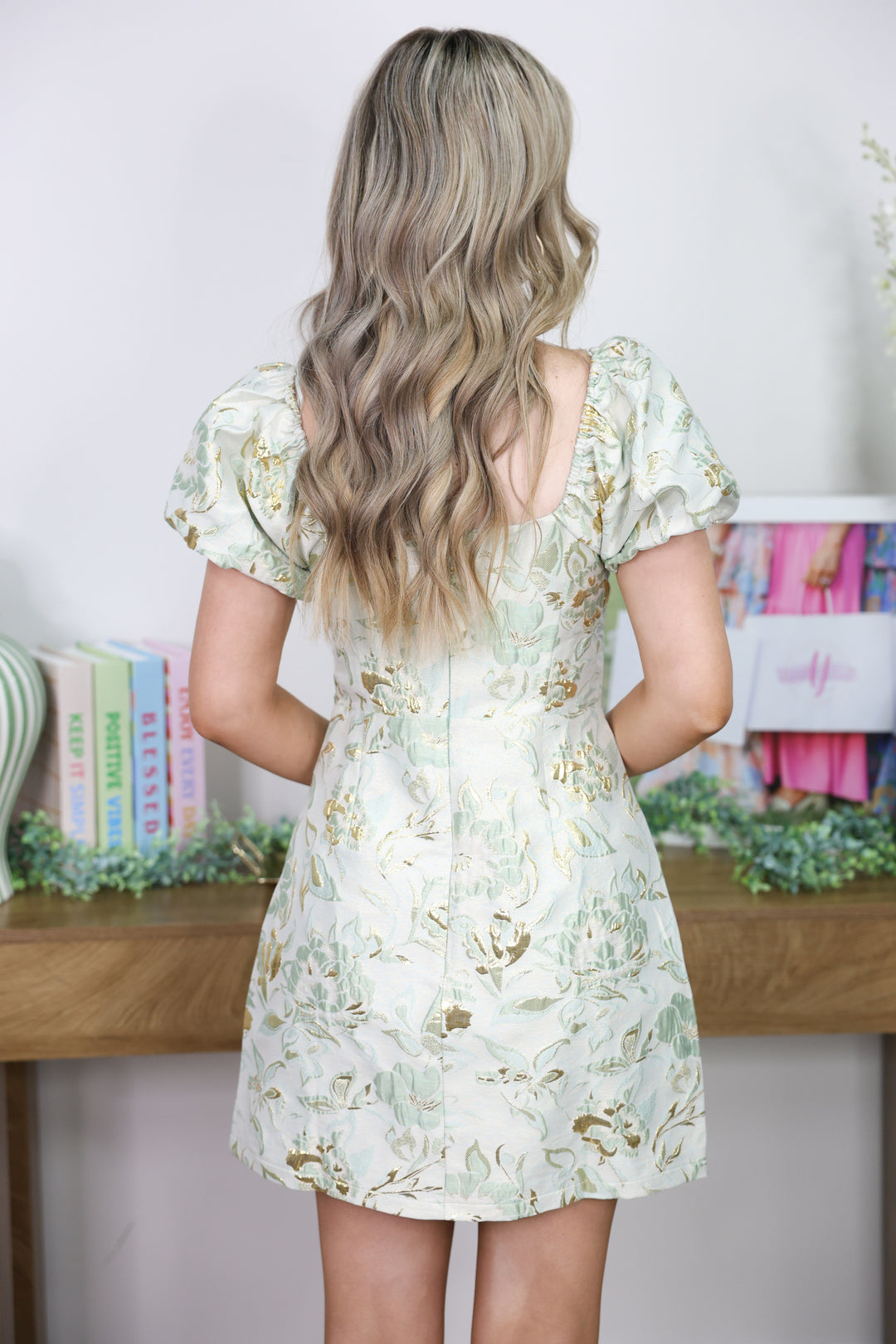 Bow Sweetheart Neckline Puff Sleeve Mini Jacquard Dress "Mint/Gold"