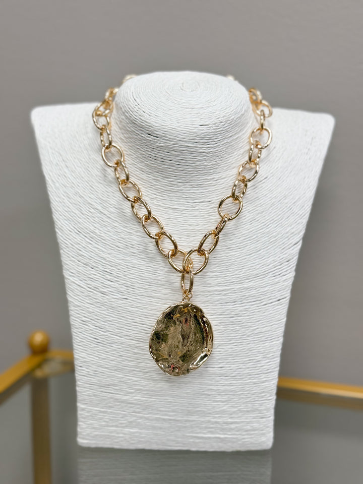 Gracious Gold Necklace