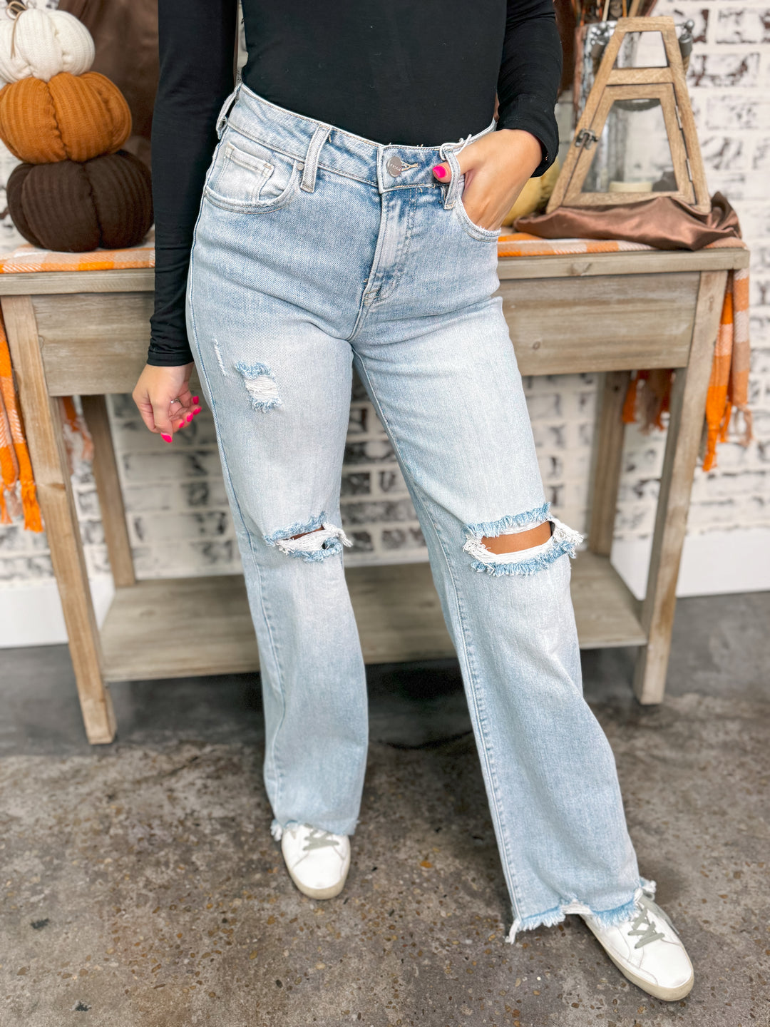 Risen - High Rise-Wide Leg Jeans "Light Denim"