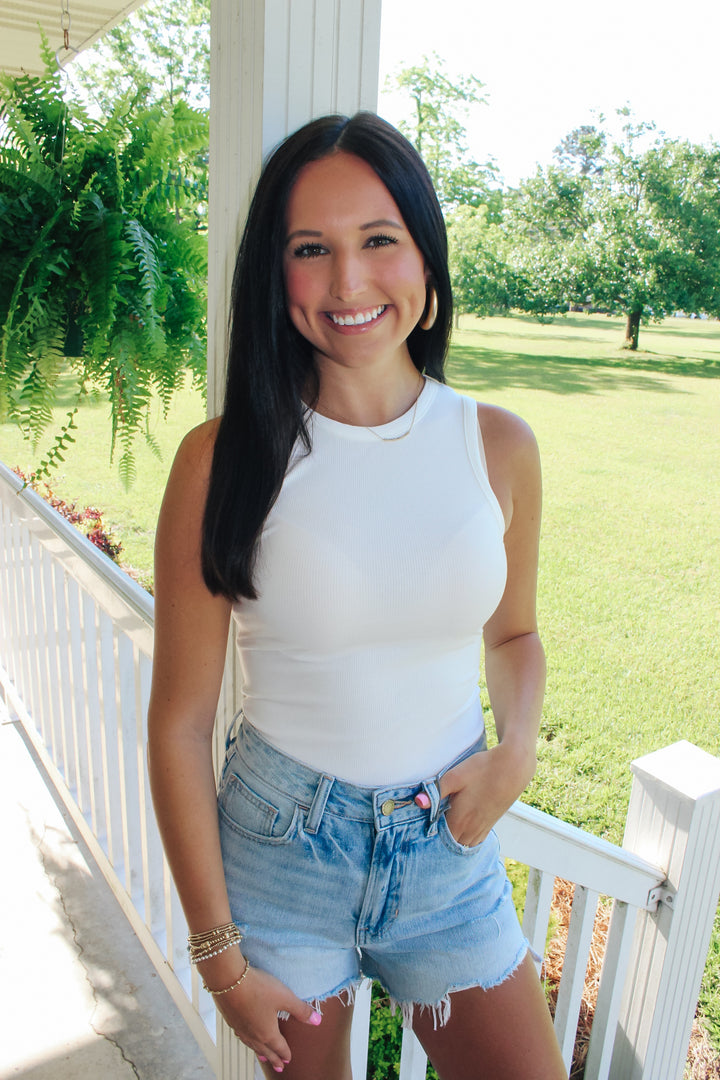 Round Neck Sleeveless Bodysuit "White"