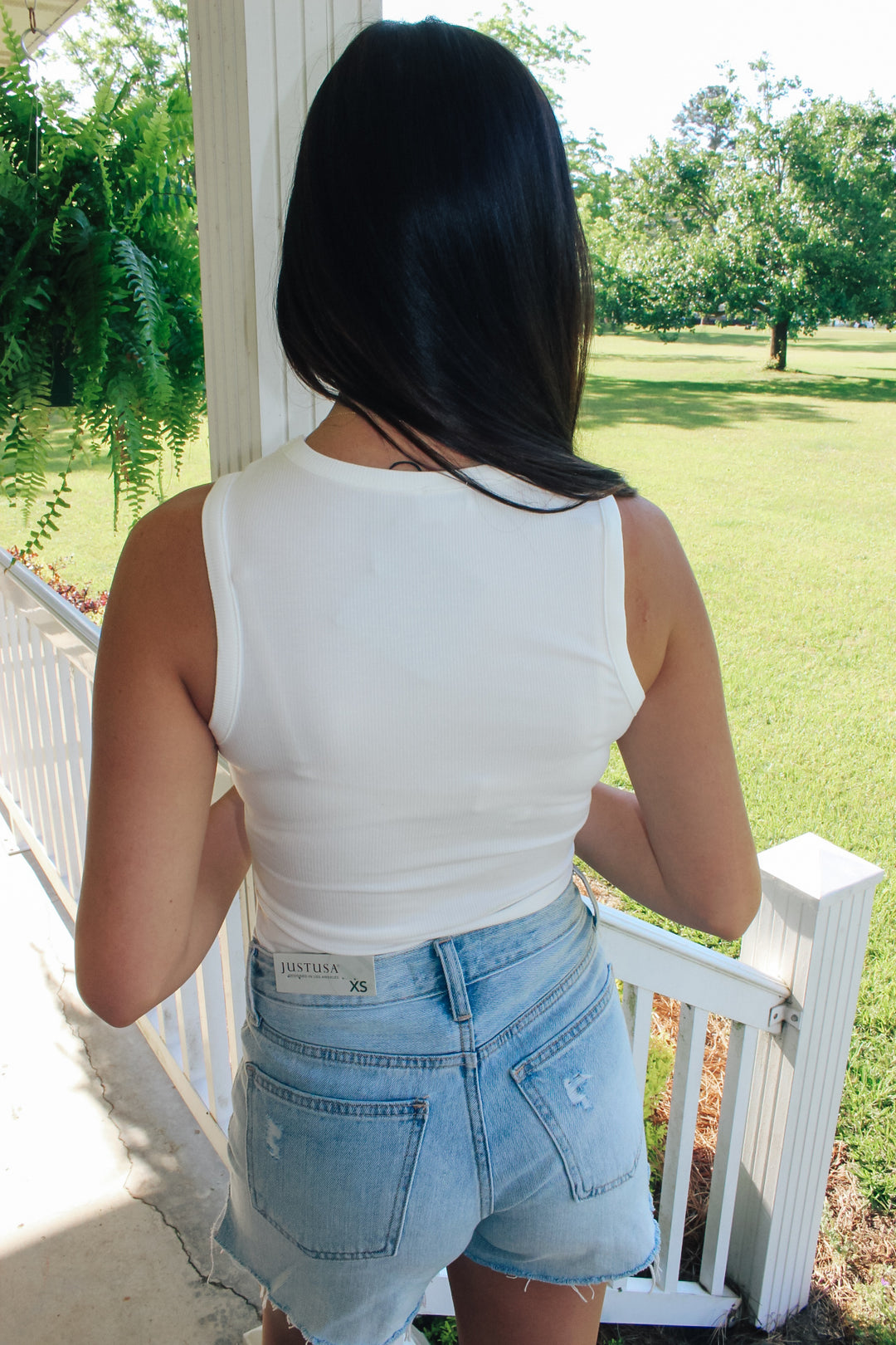 Round Neck Sleeveless Bodysuit "White"