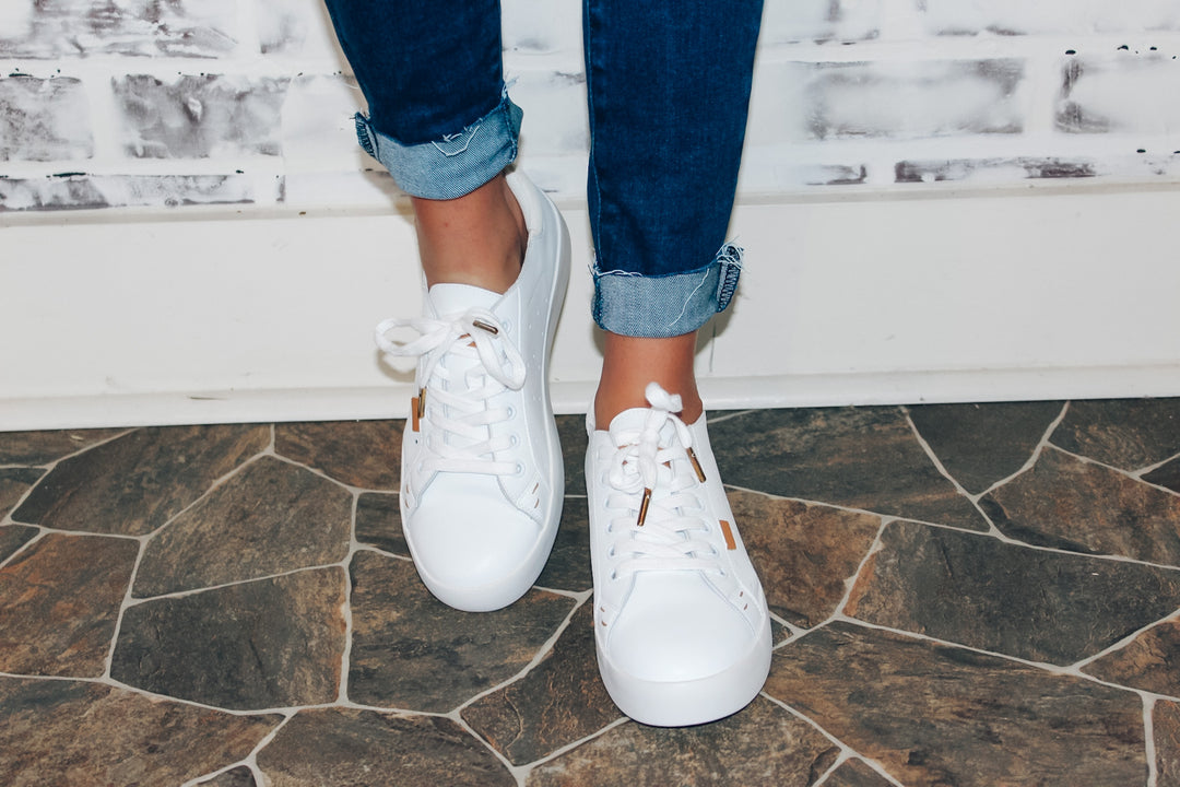 Shauna White Sneakers