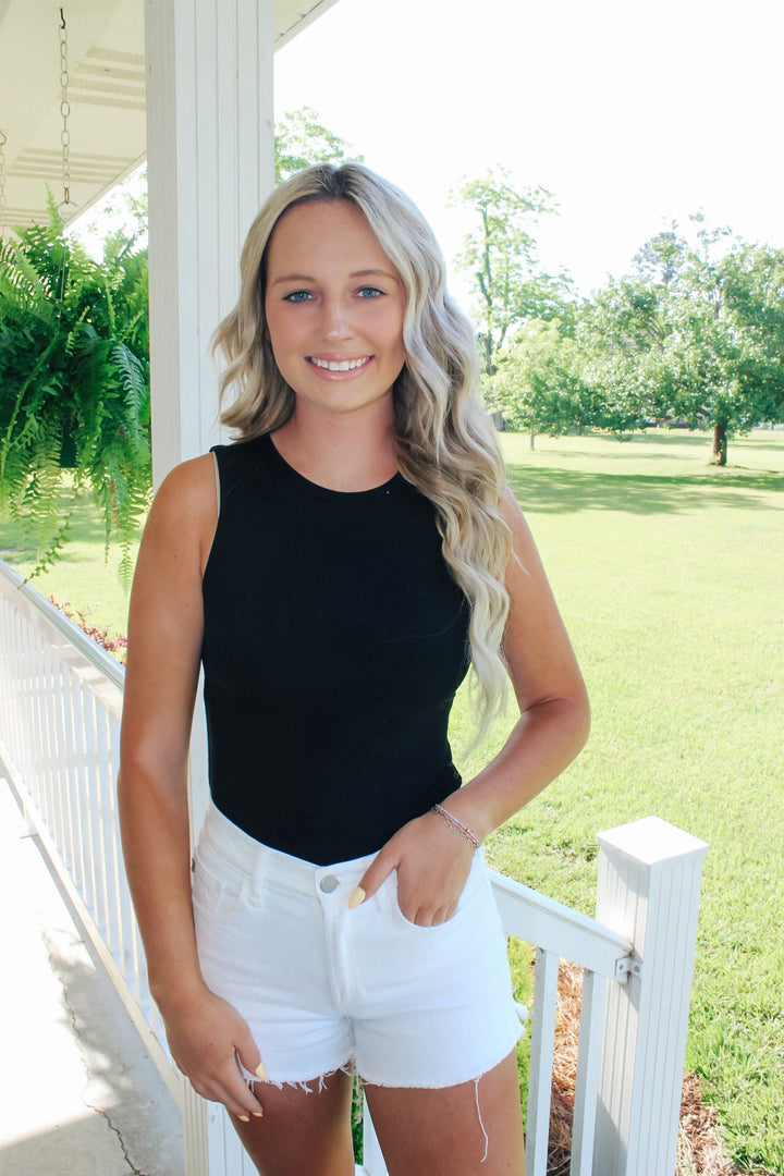 Round Neck Sleeveless Bodysuit "Black"